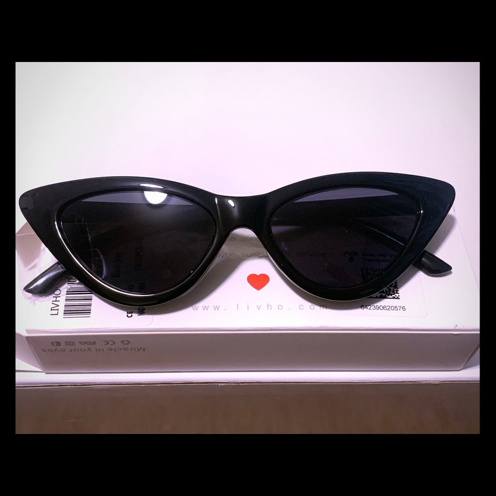 Retro Vintage Narrow Cat Eye Sunglasses